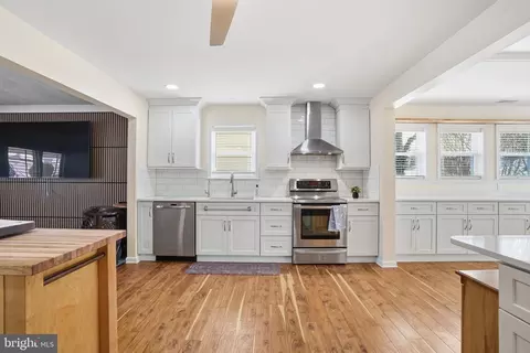 1614 Bentley Rd, Edgewater, MD 21037 photo 11
