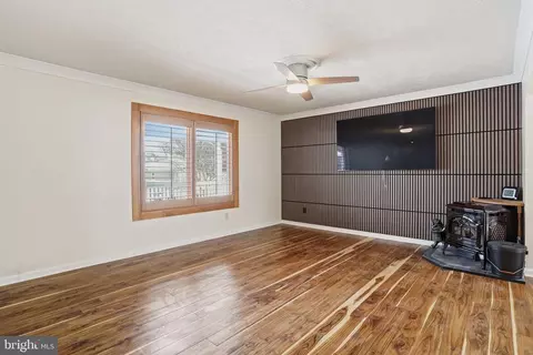 1614 Bentley Rd, Edgewater, MD 21037 photo 5