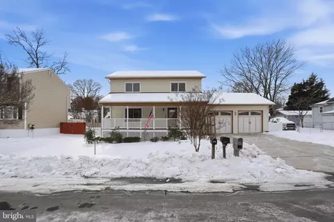 1614 Bentley Rd, Edgewater, MD 21037 photo 2