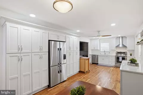 1614 Bentley Rd, Edgewater, MD 21037 photo 9