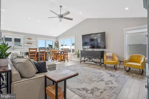 Living - 3729 Beach Drive Blvd, Edgewater, MD 21037 photo 1 of 1