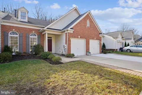 Exterior - 328 Colony Point Pl, Edgewater, MD 21037 photo 2 of 15