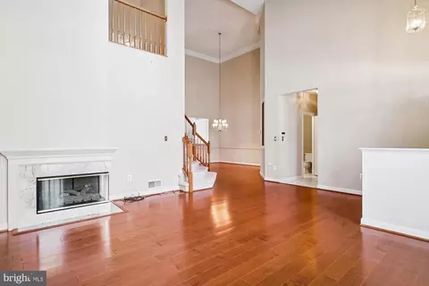 Living - 328 Colony Point Pl, Edgewater, MD 21037 photo 1 of 5