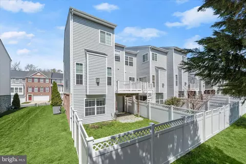 Exterior - 2311 Abby Rd, Edgewater, MD 21037 photo 2 of 8