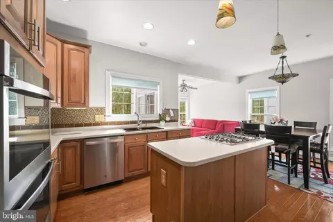 Kitchen - 2311 Abby Rd, Edgewater, MD 21037 photo 3 of 4