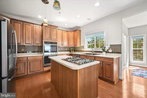 Kitchen - 2311 Abby Rd, Edgewater, MD 21037 photo 2 of 4