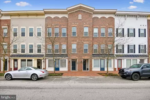 709 Skippers Ln, Annapolis, MD 21401