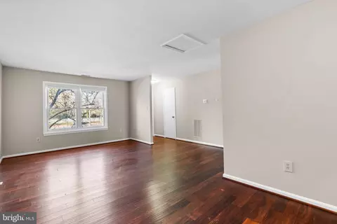 Living - 1705 Hart Ct, Crofton, MD 21114 photo 6 of 9