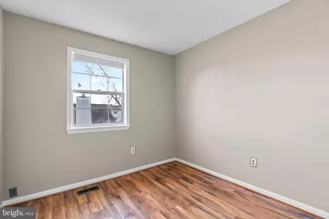 Bedroom - 1705 Hart Ct, Crofton, MD 21114 photo 4 of 5