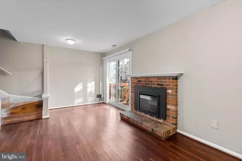 Living - 1705 Hart Ct, Crofton, MD 21114 photo 8 of 9