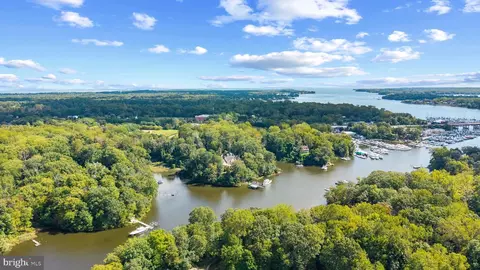 View/Area - 105 Wallace Manor Rd, Edgewater, MD 21037 photo 9 of 11