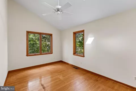 Bedroom - 105 Wallace Manor Rd, Edgewater, MD 21037 photo 1 of 4