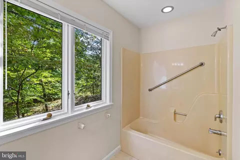 Bath - 105 Wallace Manor Rd, Edgewater, MD 21037 photo 1 of 2