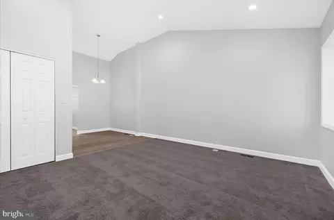 905 220th St, Pasadena, MD 21122 photo 5