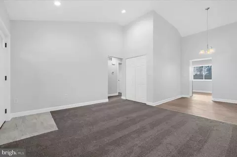905 220th St, Pasadena, MD 21122 photo 9