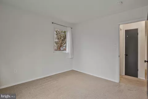 Bedroom - 7759 Glen Ave, Pasadena, MD 21122 photo 2 of 2