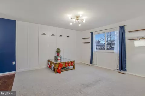 Living - 7759 Glen Ave, Pasadena, MD 21122 photo 1 of 1