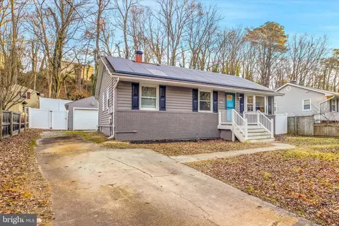 560 Edwards Dr, Odenton, MD 21113 photo 3