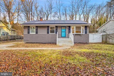 560 Edwards Dr, Odenton, MD 21113 photo 2