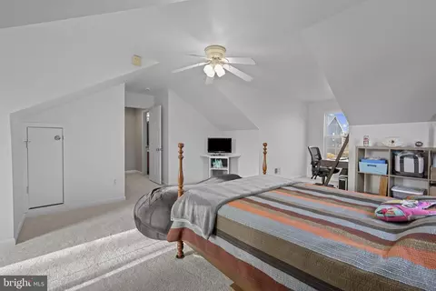 Bedroom - 4220 Kings Rd, Edgewater, MD 21037 photo 4 of 13