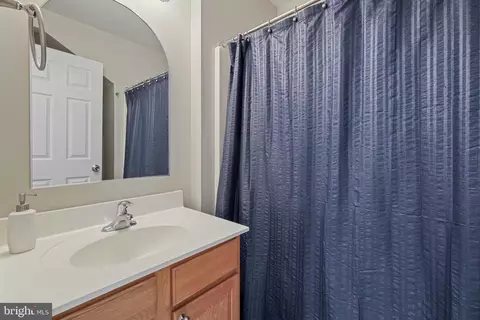 Bath - 4220 Kings Rd, Edgewater, MD 21037 photo 1 of 3