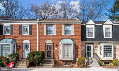 1260 Masters Dr, Arnold, MD 21012