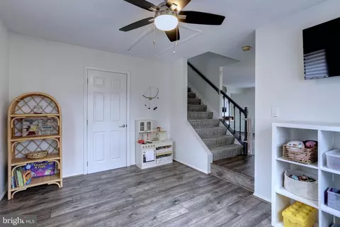 219 C St, Pasadena, MD 21122 photo 25