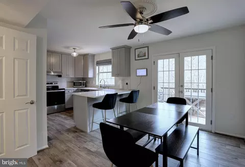 219 C St, Pasadena, MD 21122 photo 19