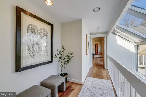 Entry Way - 48 Poplar Point Rd, Edgewater, MD 21037 photo 8 of 10