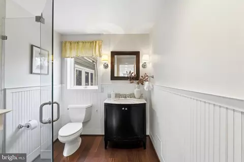 Bath - 48 Poplar Point Rd, Edgewater, MD 21037 photo 6 of 6