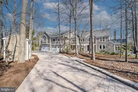 Exterior - 48 Poplar Point Rd, Edgewater, MD 21037 photo 3 of 8