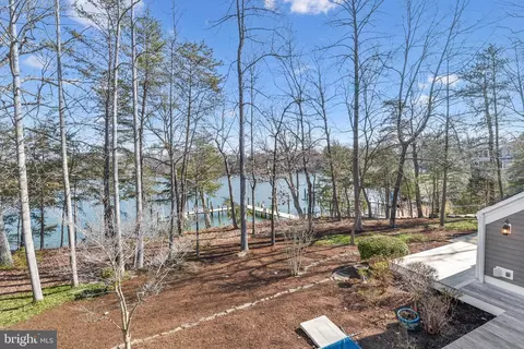 Exterior - 48 Poplar Point Rd, Edgewater, MD 21037 photo 6 of 8