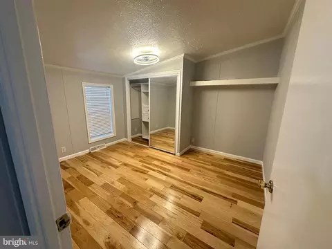 244 5th St, Lothian, MD 20711 photo 17