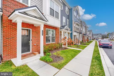 1823 Iris Ln, Hanover, MD 21076