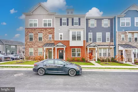 1823 Iris Ln, Hanover, MD 21076 photo 3
