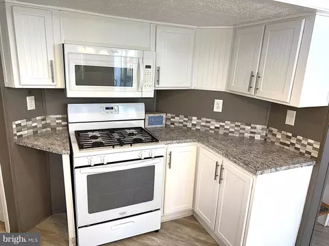 56 3rd St, Lothian, MD 20711 photo 4