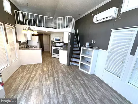 56 3rd St, Lothian, MD 20711 photo 8