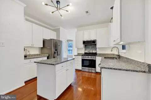 Kitchen - 1590 Chapman Rd, Crofton, MD 21114 photo 2 of 4