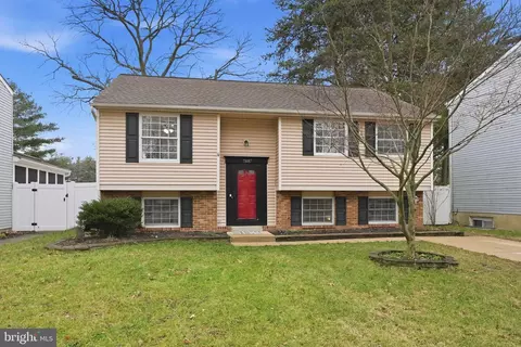 7887 Mansion House Xing, Pasadena, MD 21122