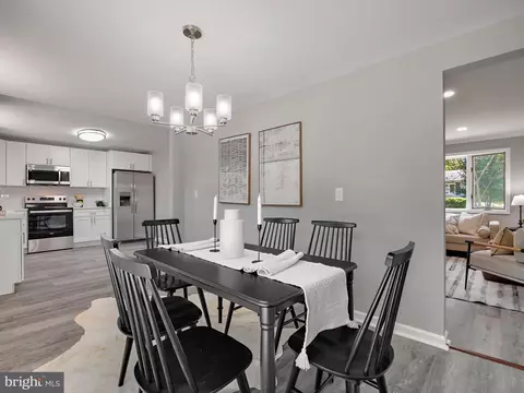 Dining - 325 Beach Ave, Pasadena, MD 21122 photo 1 of 3
