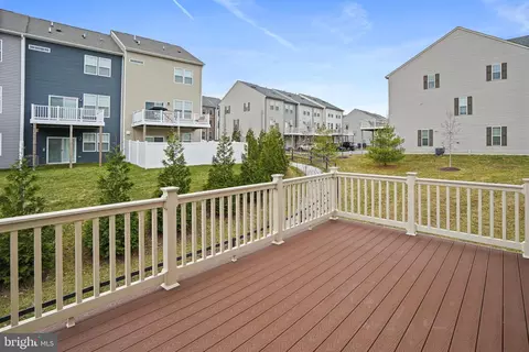 Exterior - 2829 Fredericksburg Rd, Hanover, MD 21076 photo 6 of 10
