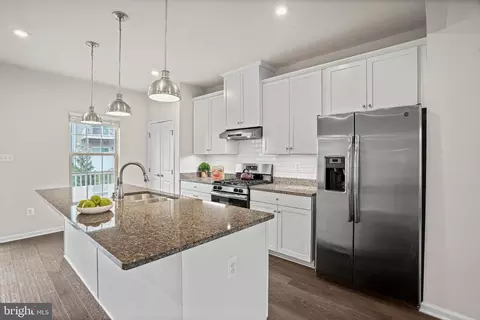 Kitchen - 2829 Fredericksburg Rd, Hanover, MD 21076 photo 2 of 4