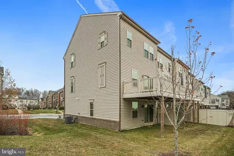Exterior - 2829 Fredericksburg Rd, Hanover, MD 21076 photo 7 of 10