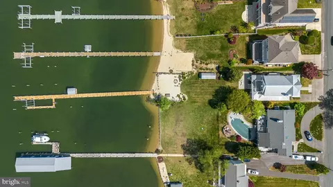 View/Area - 3728 Bay Dr, Edgewater, MD 21037 photo 6 of 9