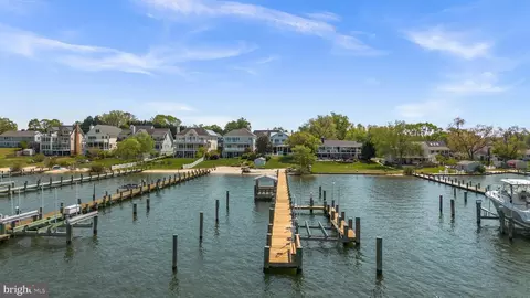 View/Area - 3728 Bay Dr, Edgewater, MD 21037 photo 5 of 9