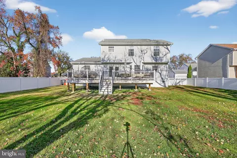 Exterior - 1571 Lane Dr, Edgewater, MD 21037 photo 8 of 10
