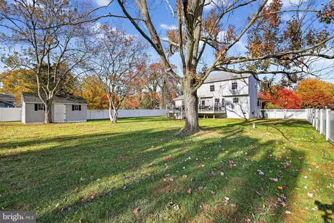 Exterior - 1571 Lane Dr, Edgewater, MD 21037 photo 9 of 10