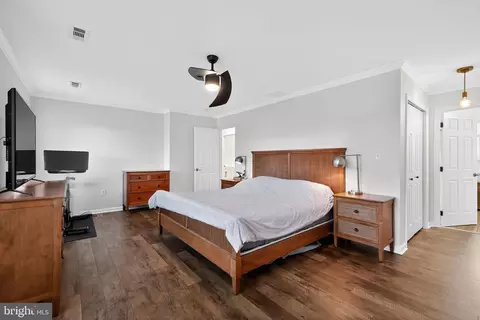 Bedroom - 1571 Lane Dr, Edgewater, MD 21037 photo 2 of 4