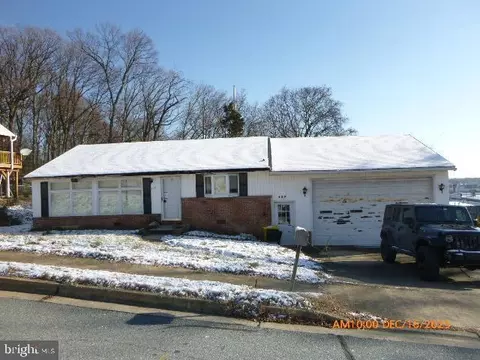 127 Shelly Rd, Glen Burnie, MD 21061