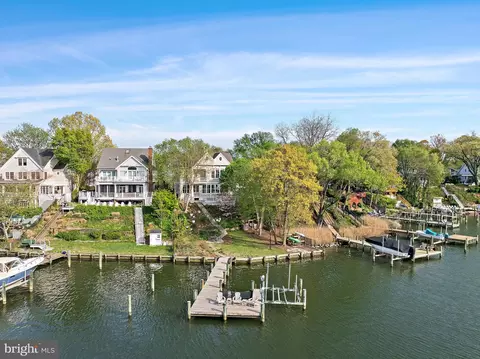 906 Creek Dr, Annapolis, MD 21403